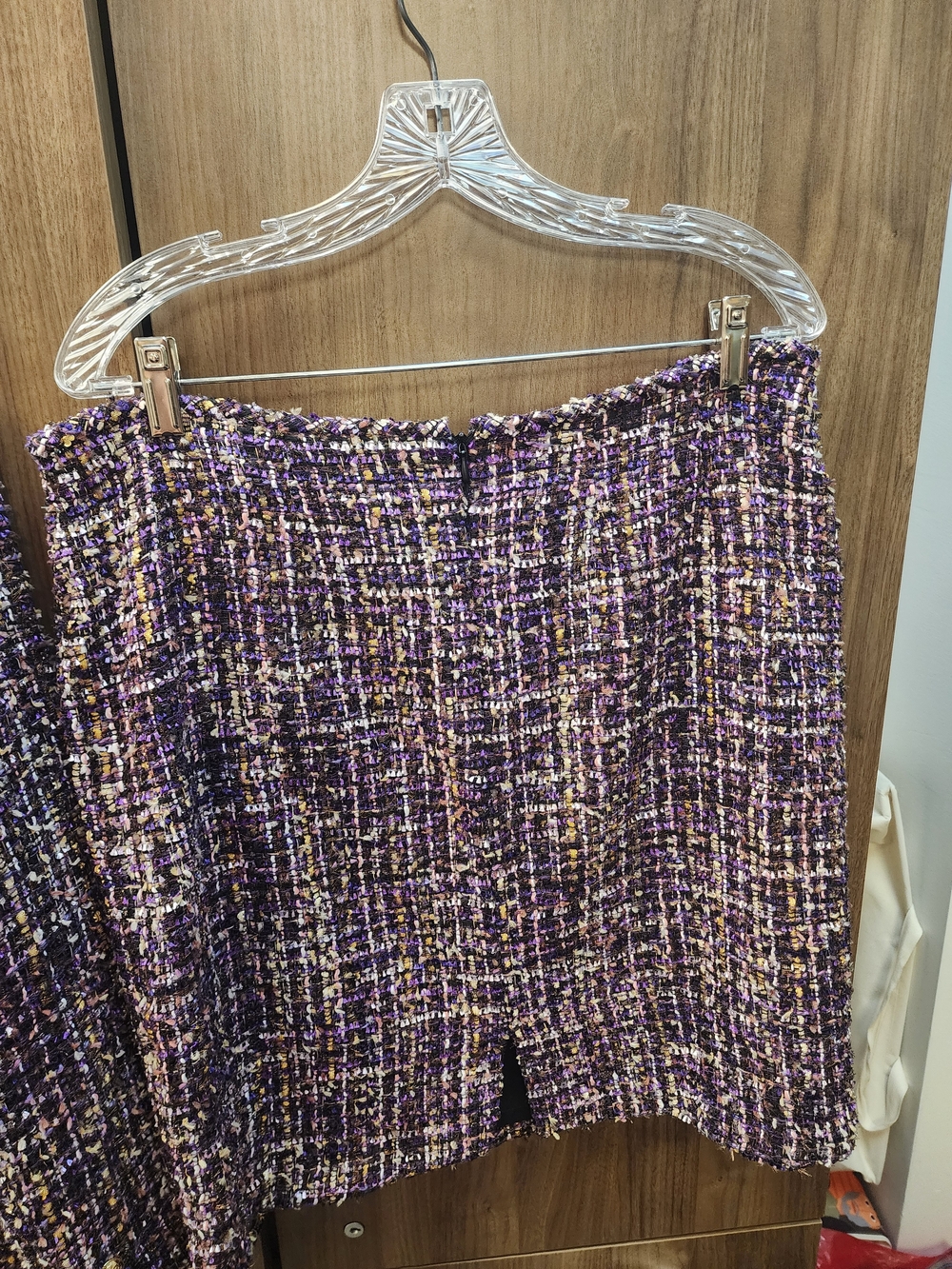 Tahari Purple Tweed Fringed V-Neck Jacket And Skirt Suit - Picture 6 of 7